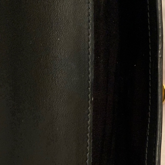 (SOLD) Authentic Alexander McQueen Skull Wallet - Picture 5 of 8